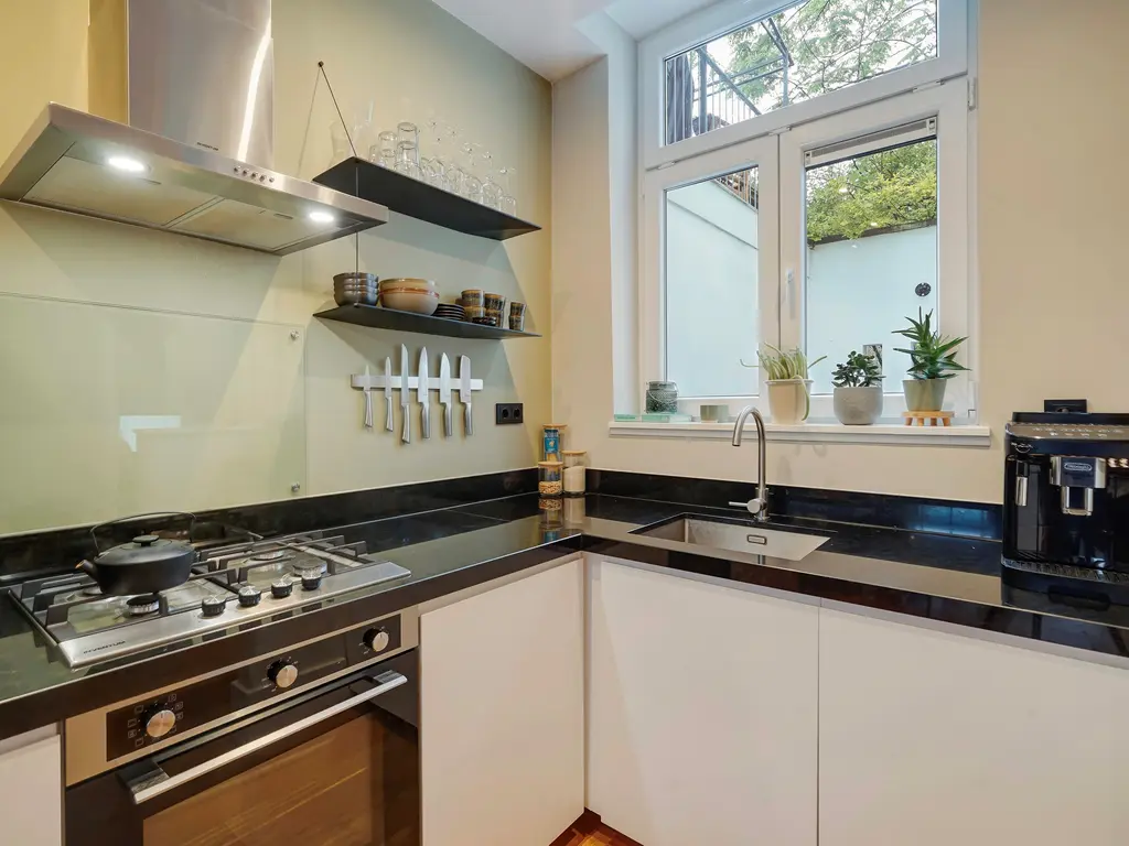 Van Mierisstraat 28, Den Haag