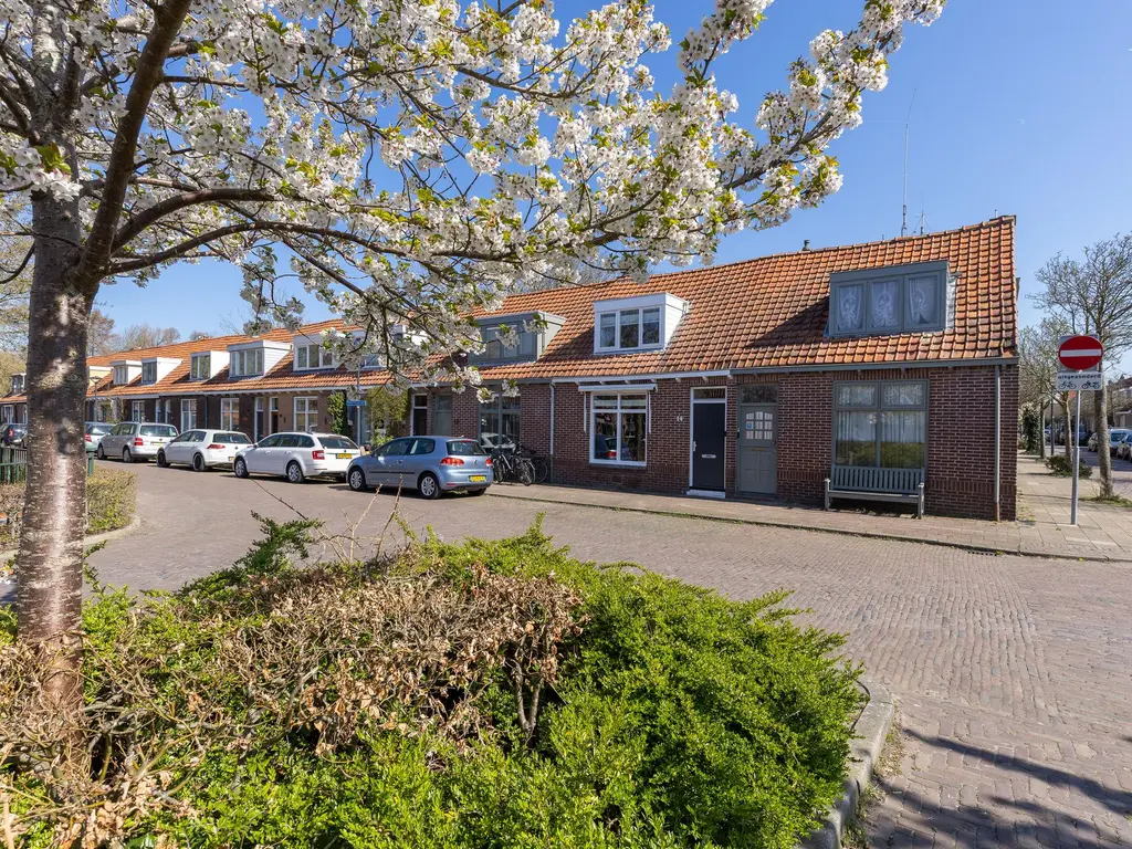 Pieter Florisstraat 14, HOORN