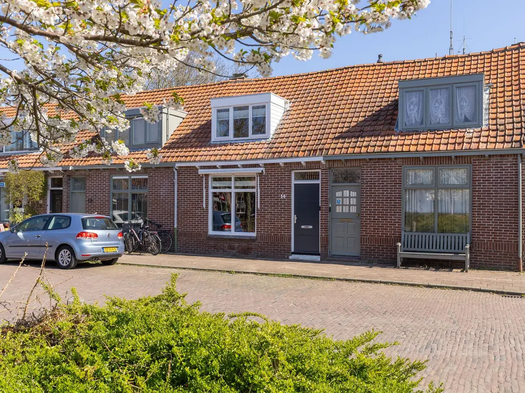 Pieter Florisstraat 14, HOORN