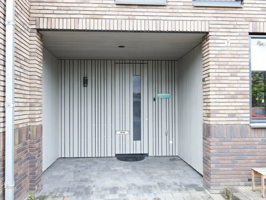Hoge Rijndijk 46, Zoeterwoude