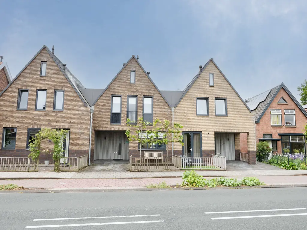 Hoge Rijndijk 46, Zoeterwoude
