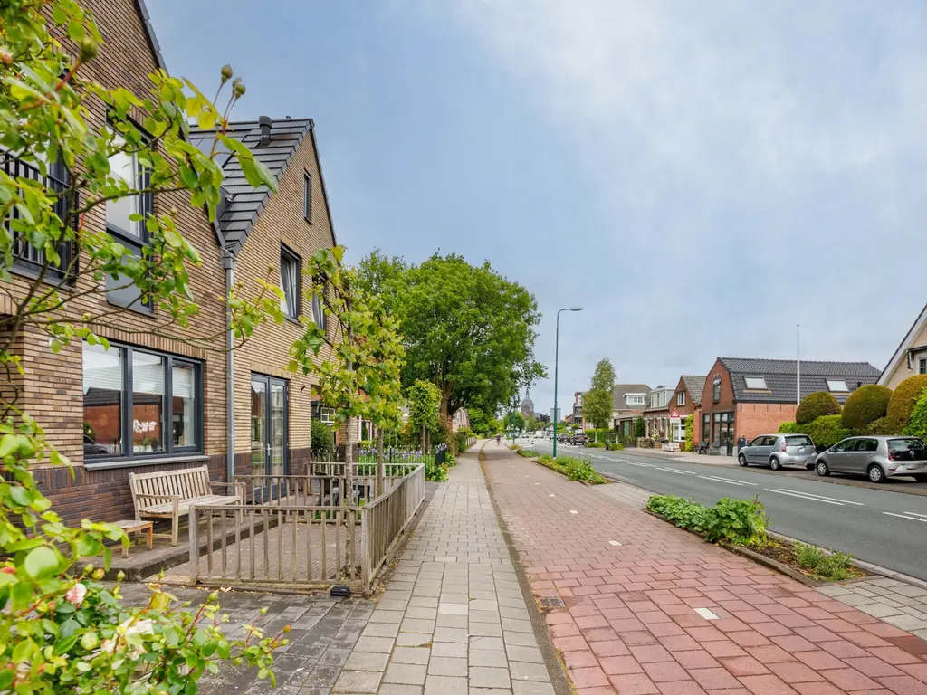 Hoge Rijndijk 46, Zoeterwoude