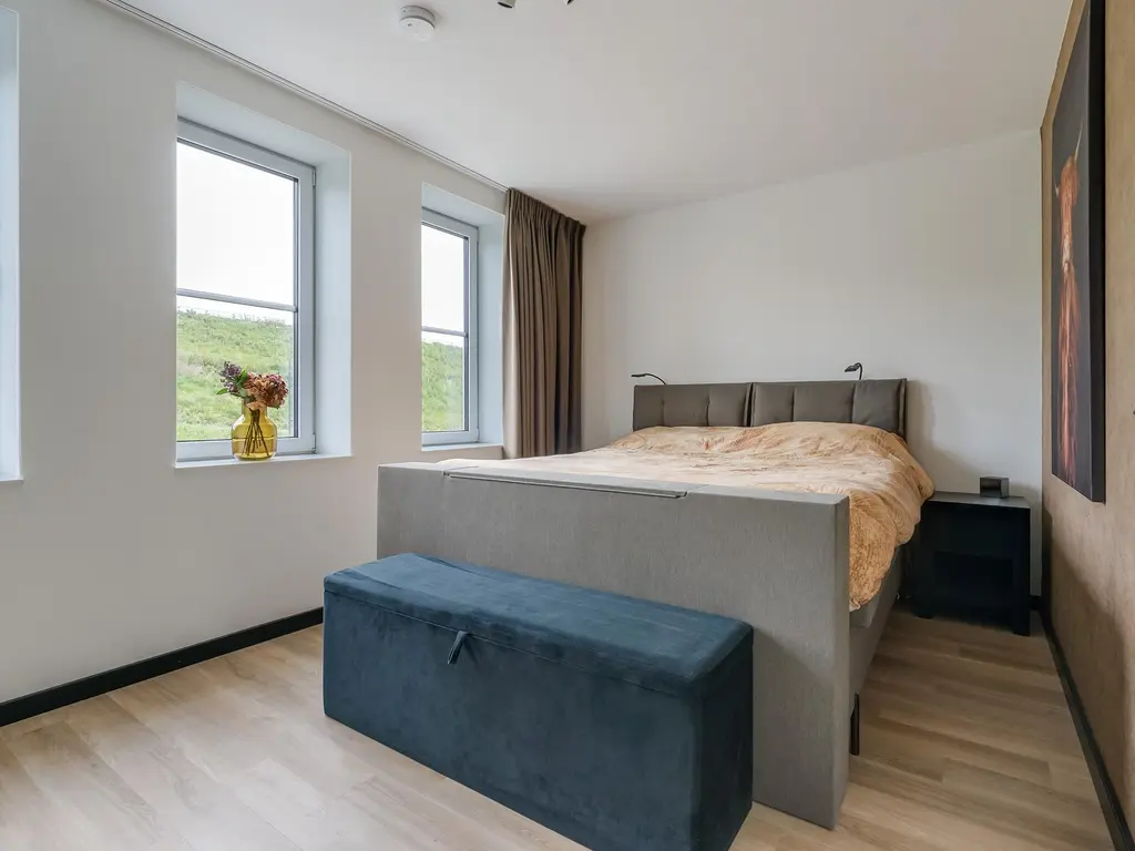 Pluis 16, MAASSLUIS