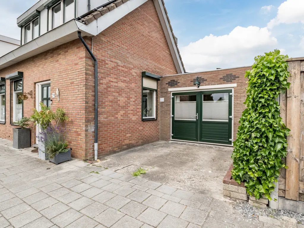 Molendijk 79, Dinteloord