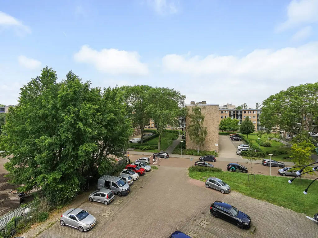 Gradaland 37, Den Haag