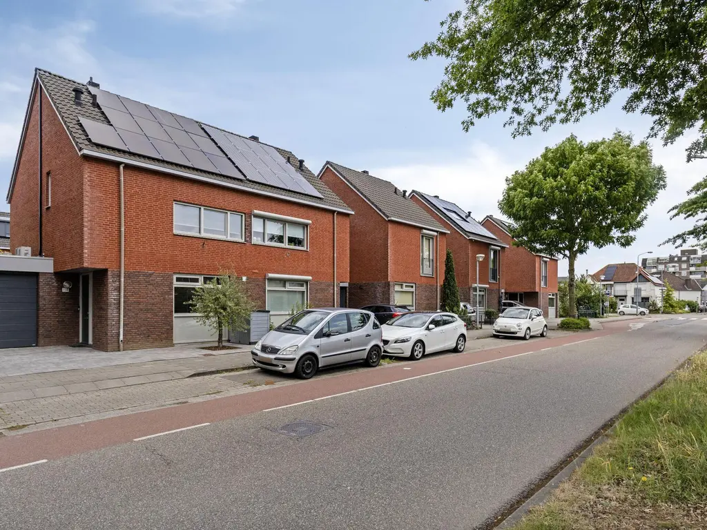 Burgemeester Gommansstraat 114, VENLO