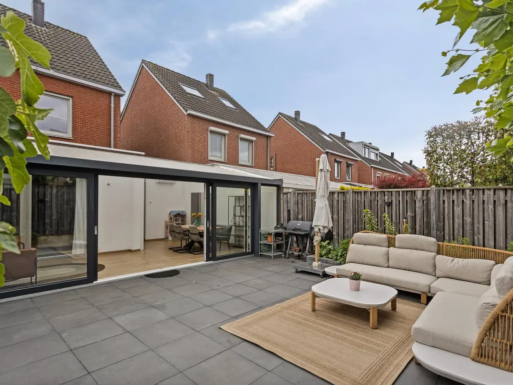 Burgemeester Gommansstraat 114, VENLO