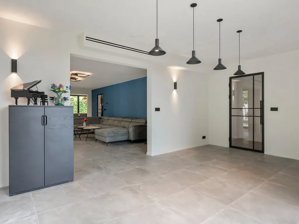 Leeuweriklaan 4  , Ravels