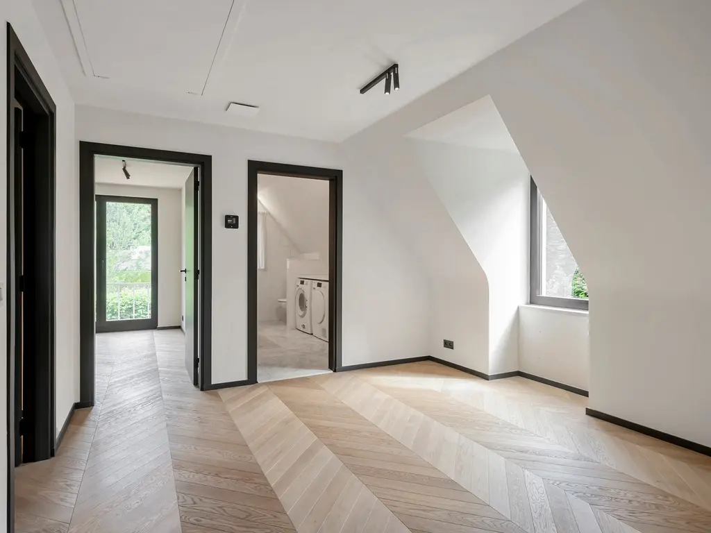 Leeuweriklaan 4  , Ravels