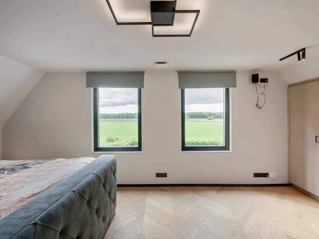 Leeuweriklaan 4  , Ravels