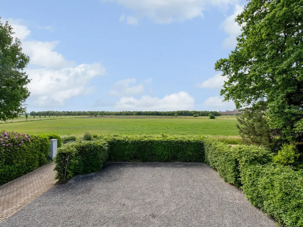 Leeuweriklaan 4  , Ravels