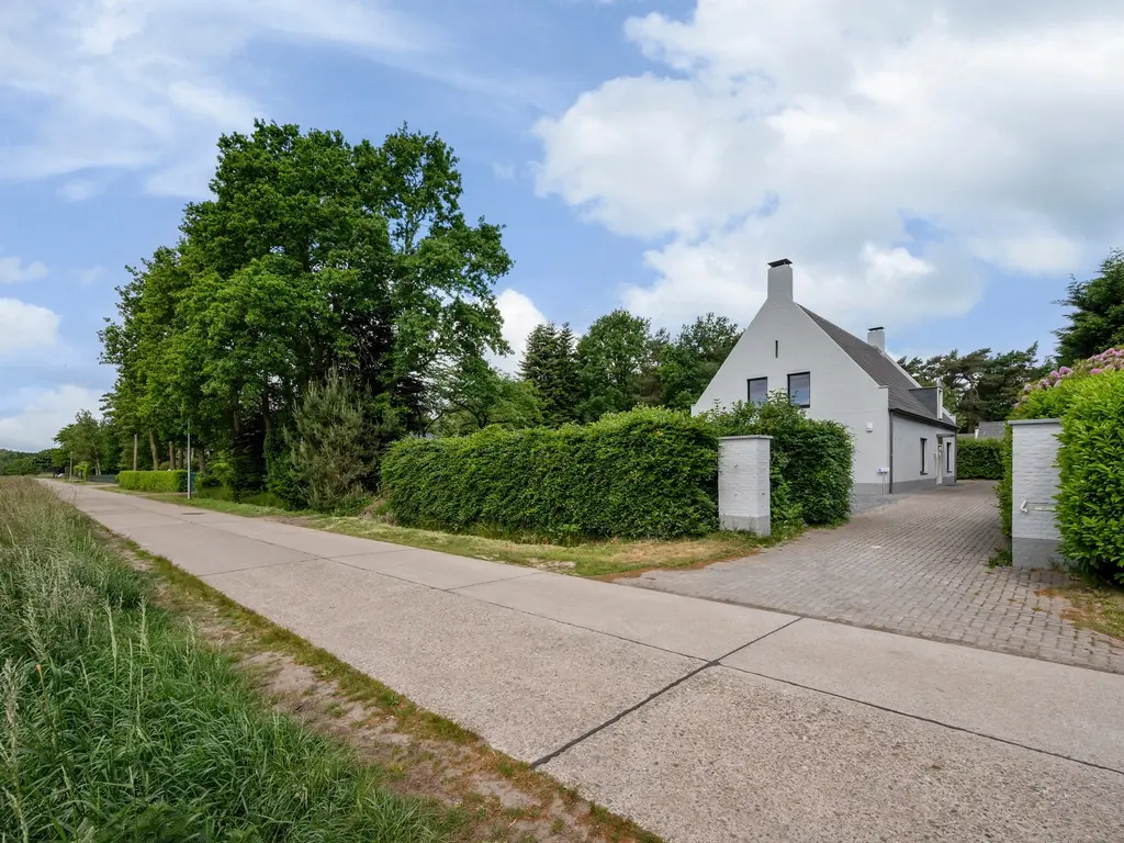 Leeuweriklaan 4  , Ravels