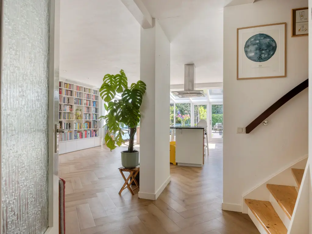 Van Houdringelaan 10, Oegstgeest