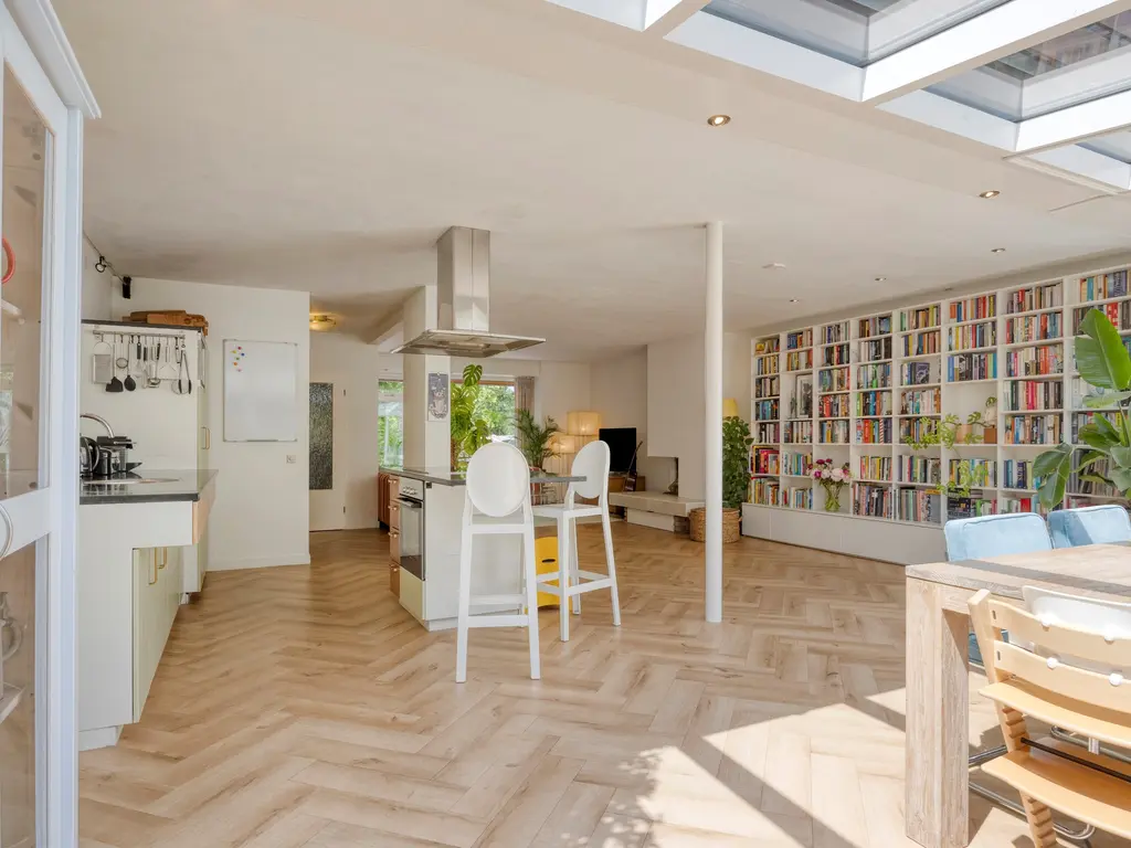 Van Houdringelaan 10, Oegstgeest