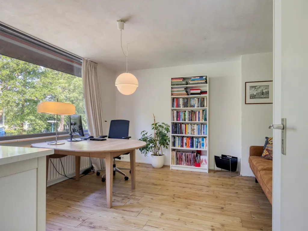 Van Houdringelaan 10, Oegstgeest