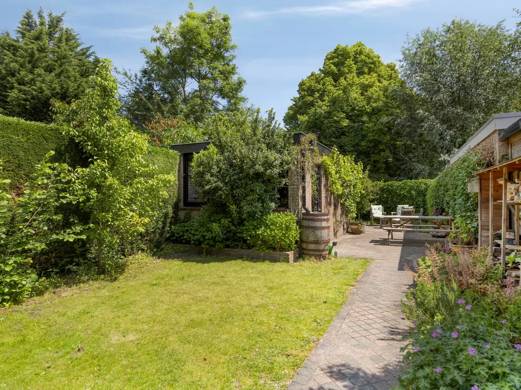 Van Houdringelaan 10, Oegstgeest