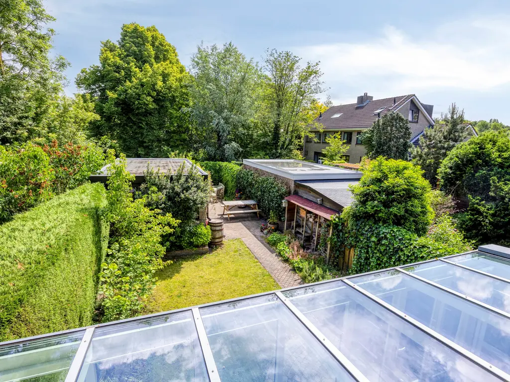 Van Houdringelaan 10, Oegstgeest