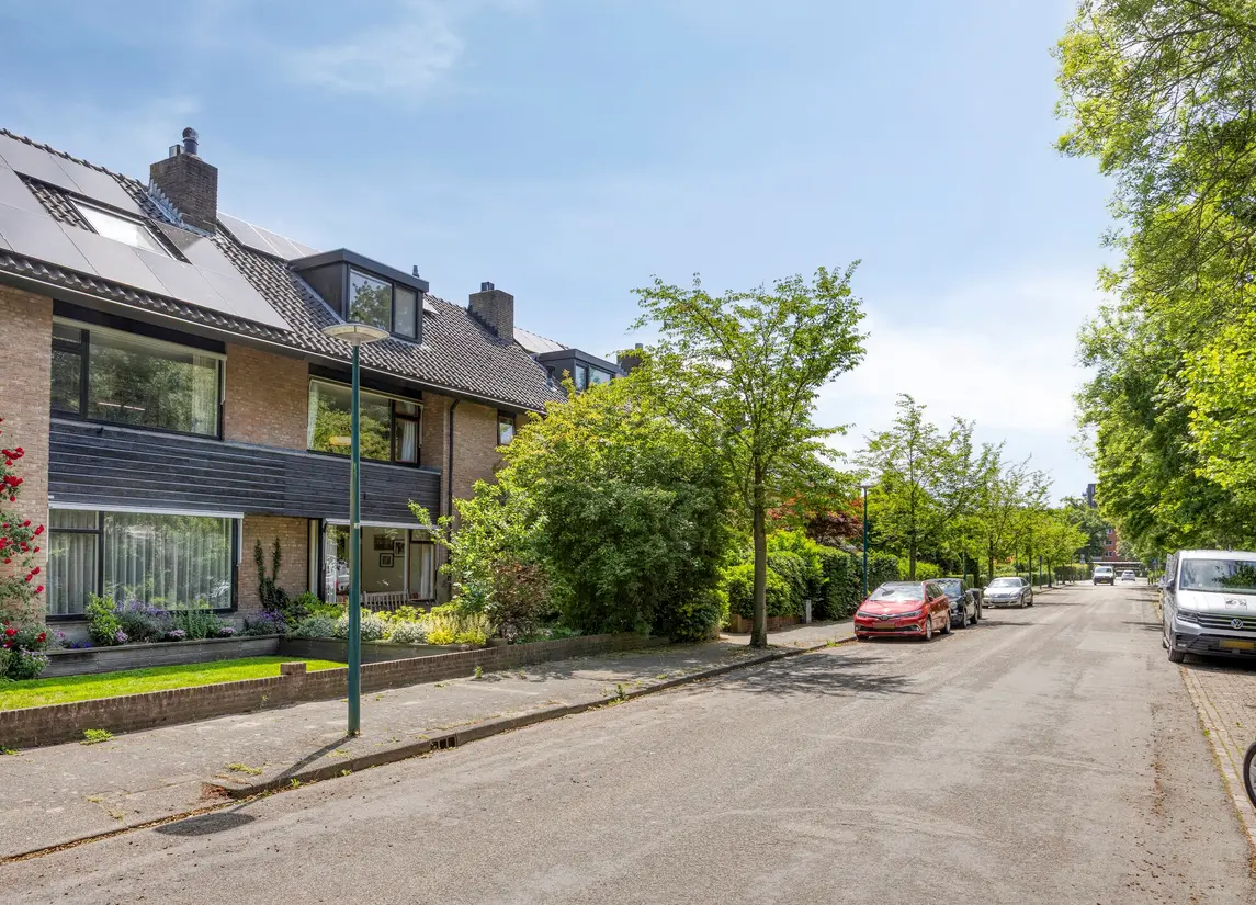 Van Houdringelaan 10