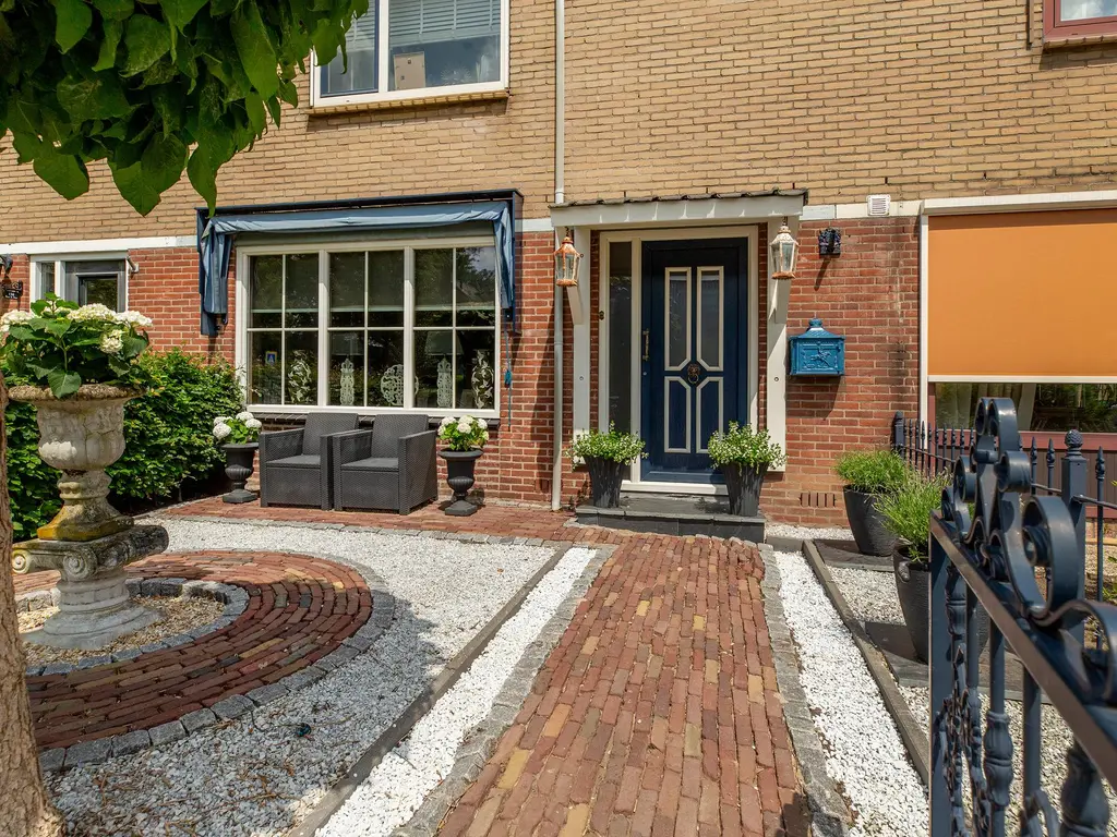 Schaatsbaan 136, BARENDRECHT