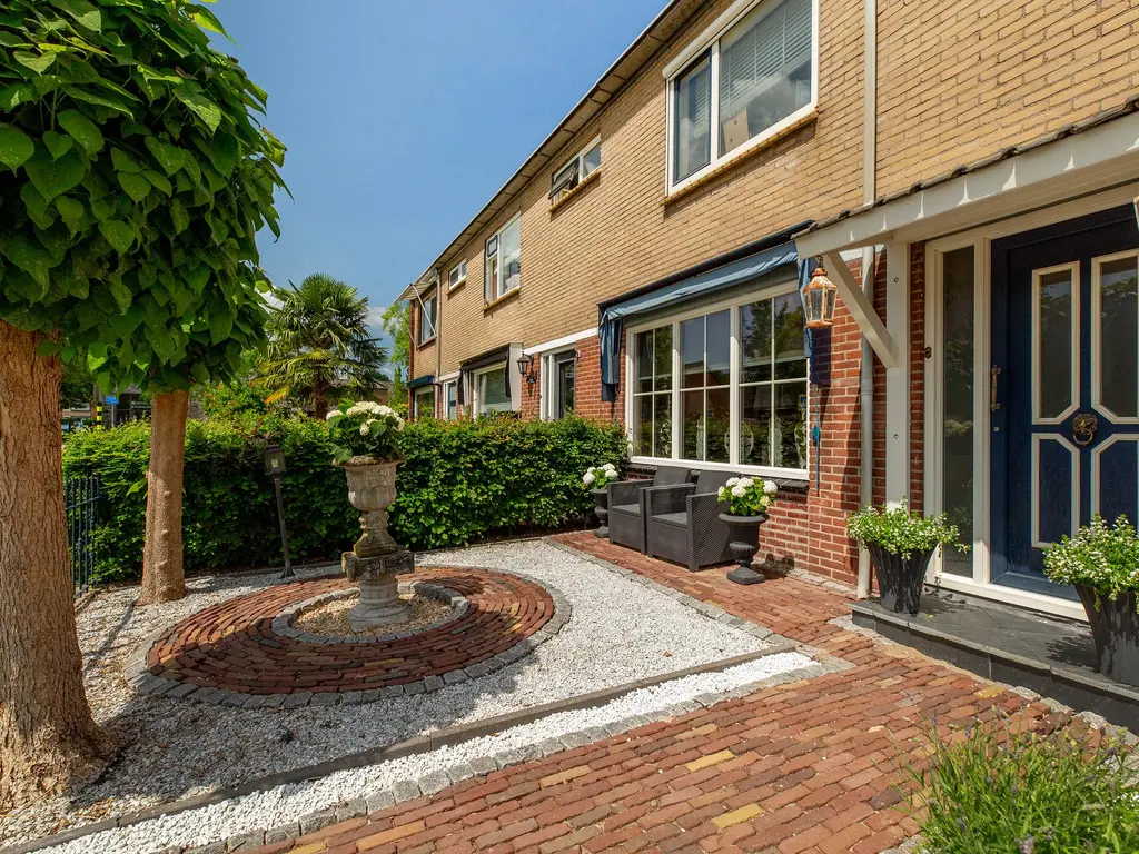 Schaatsbaan 136, BARENDRECHT