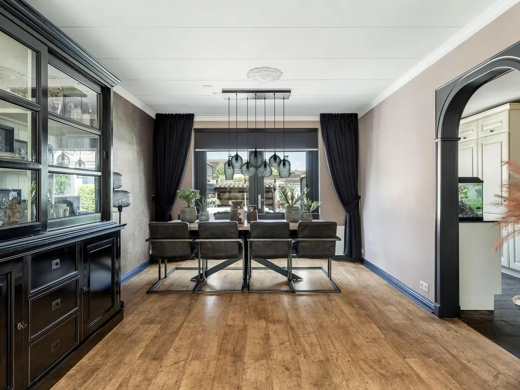Schaatsbaan 136, BARENDRECHT