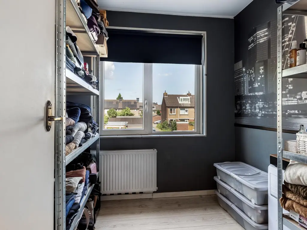 Schaatsbaan 136, BARENDRECHT