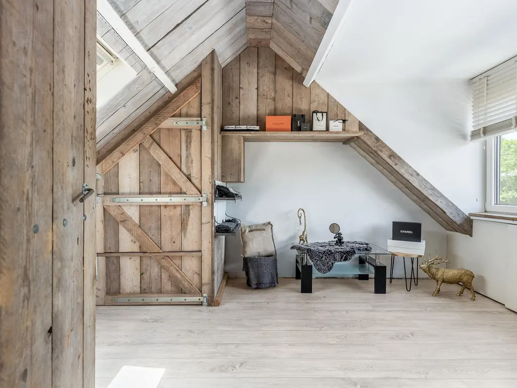Schaatsbaan 136, BARENDRECHT