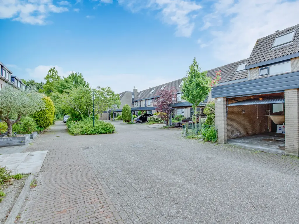 Hogeland 23, Leidschendam