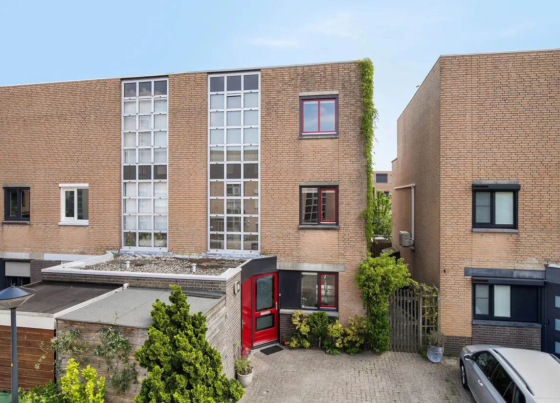 Ann Burtonstraat 13
