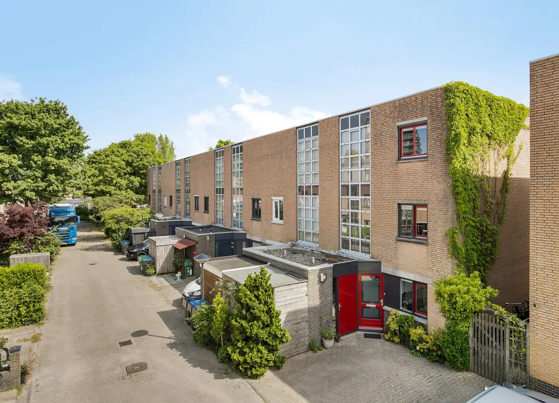 Ann Burtonstraat 13