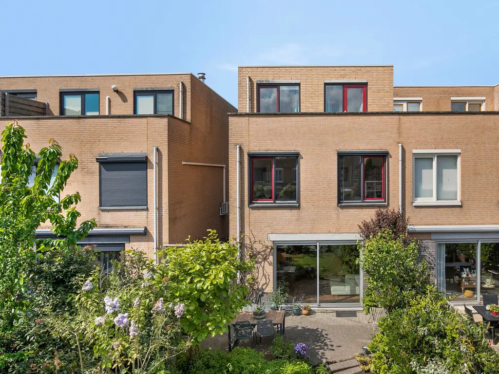 Ann Burtonstraat 13, Leiden