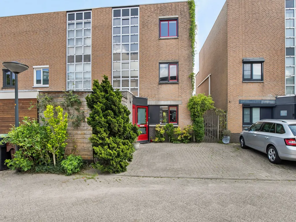 Ann Burtonstraat 13, Leiden