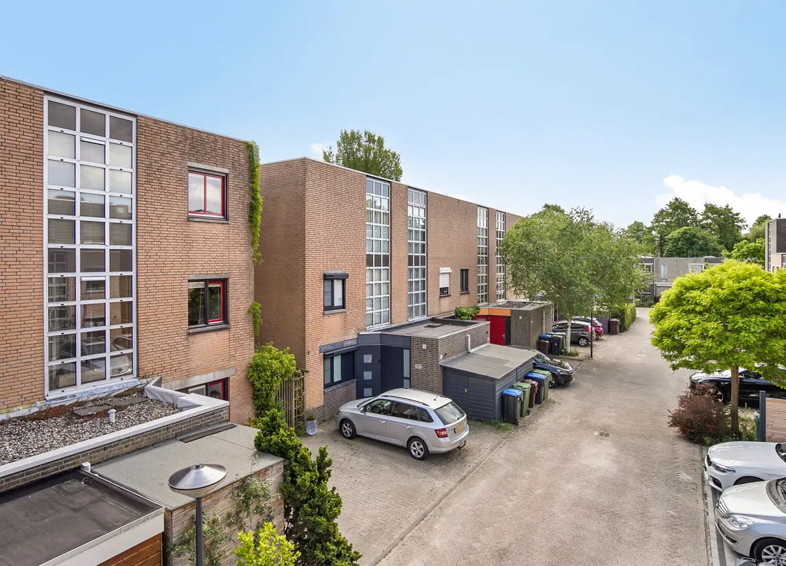 Ann Burtonstraat 13