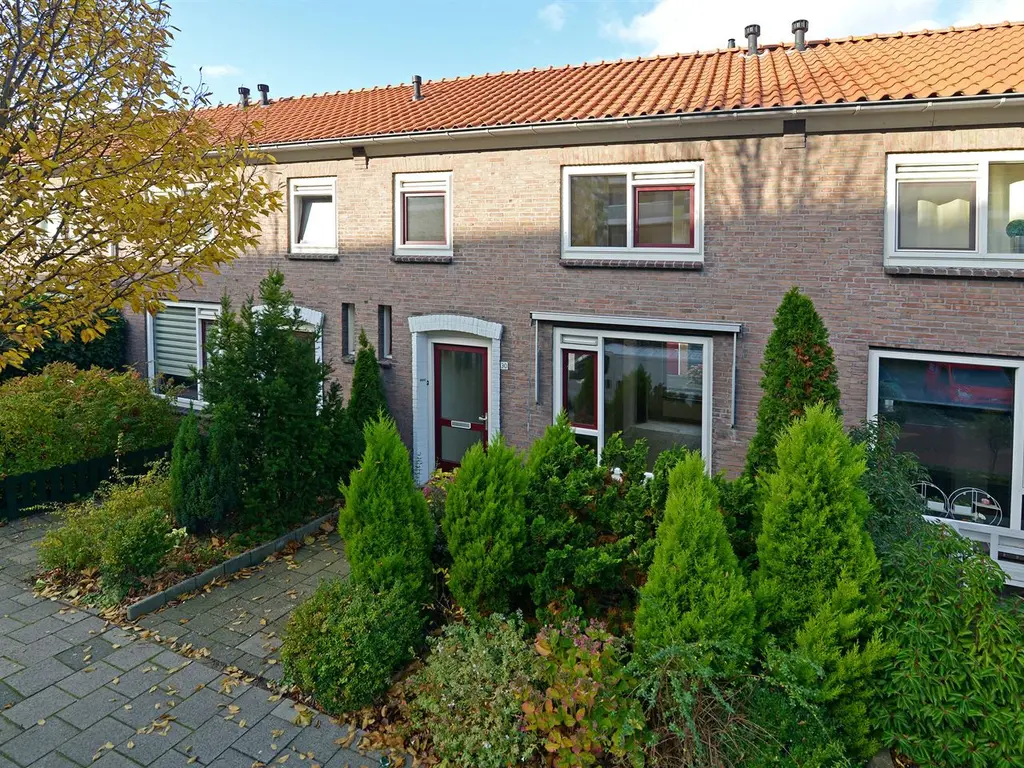 Beatrixstraat 30, POELDIJK