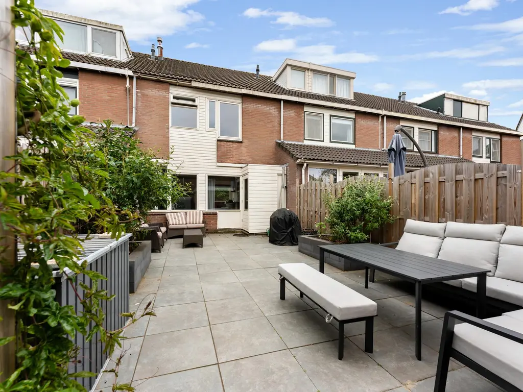 Esdoorndreef 88, VLAARDINGEN