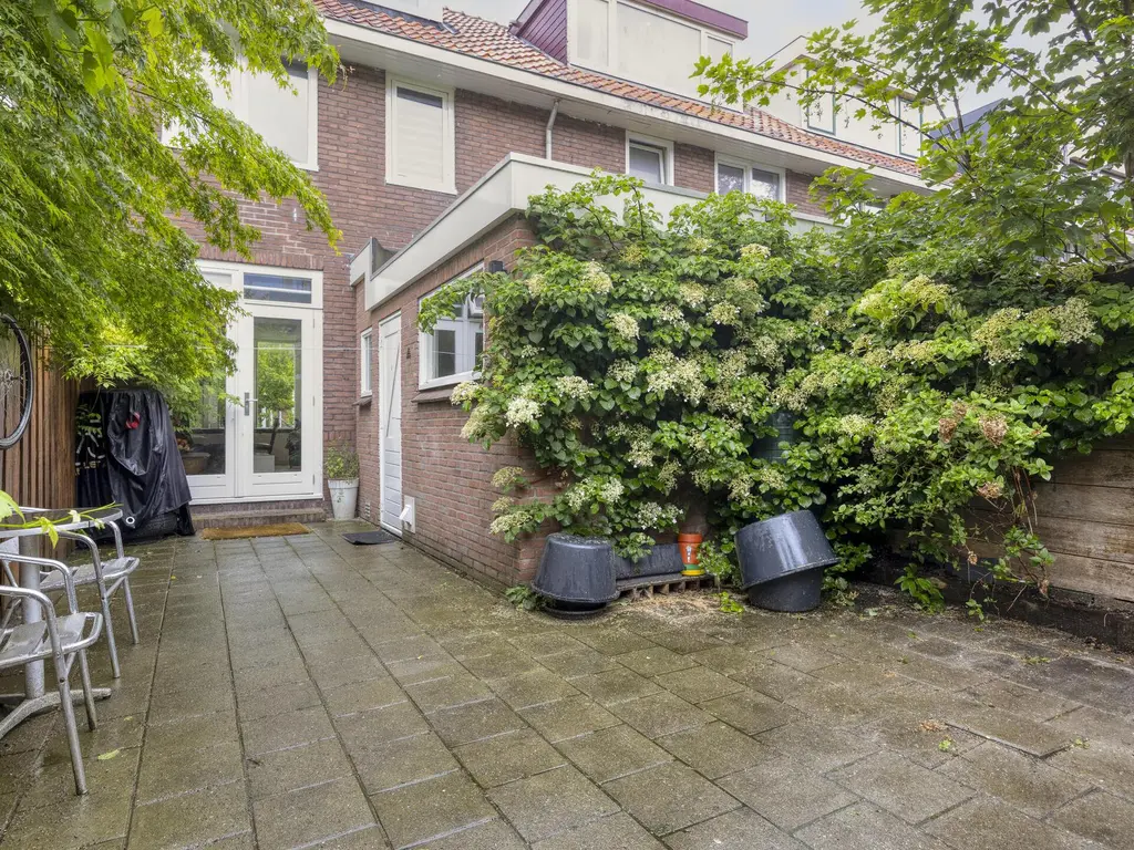 Abeelstraat 12, ZAANDAM