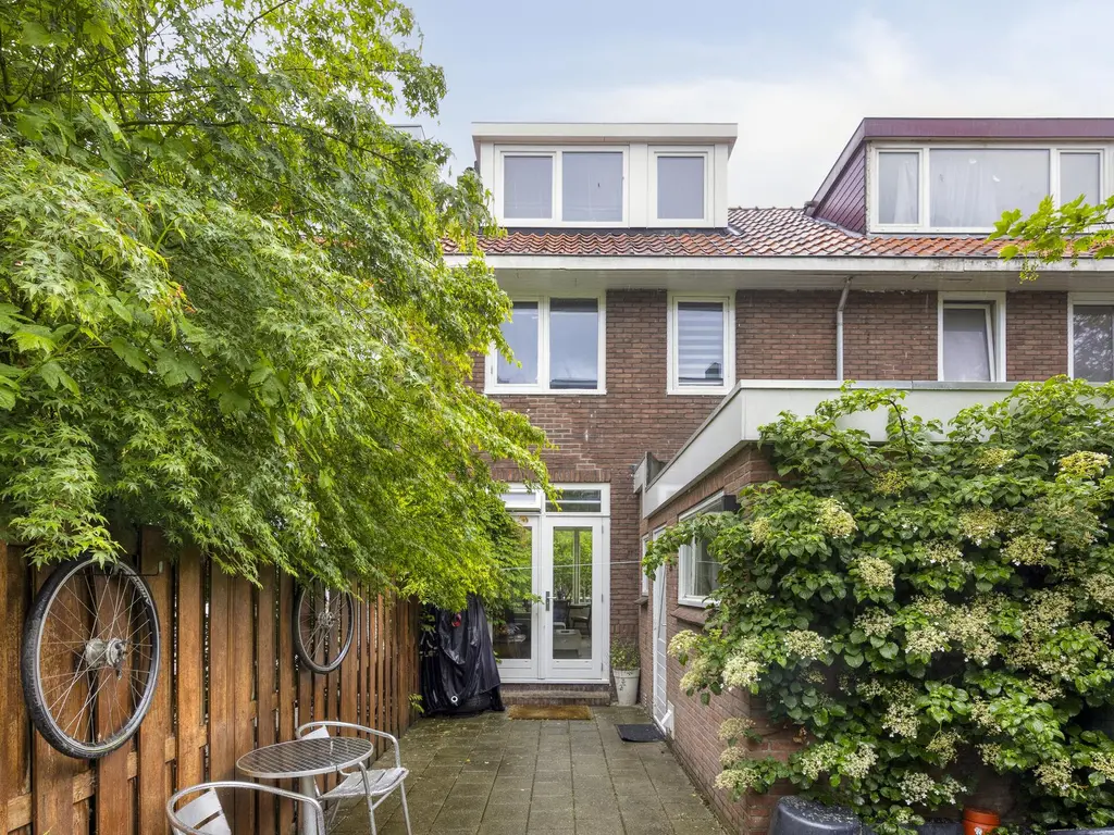 Abeelstraat 12, ZAANDAM