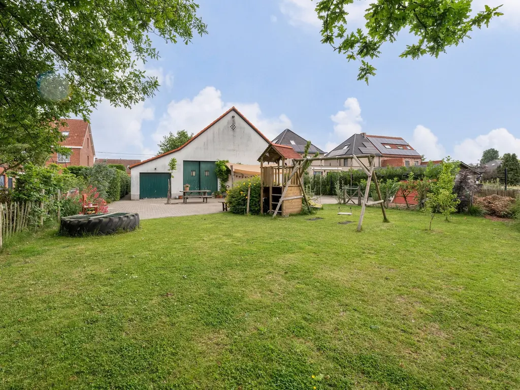 Steenweg op Ravels 183  , Oud-Turnhout