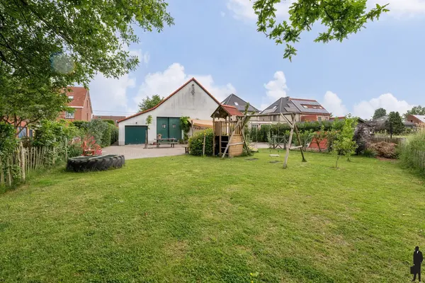 Steenweg op Ravels 183  