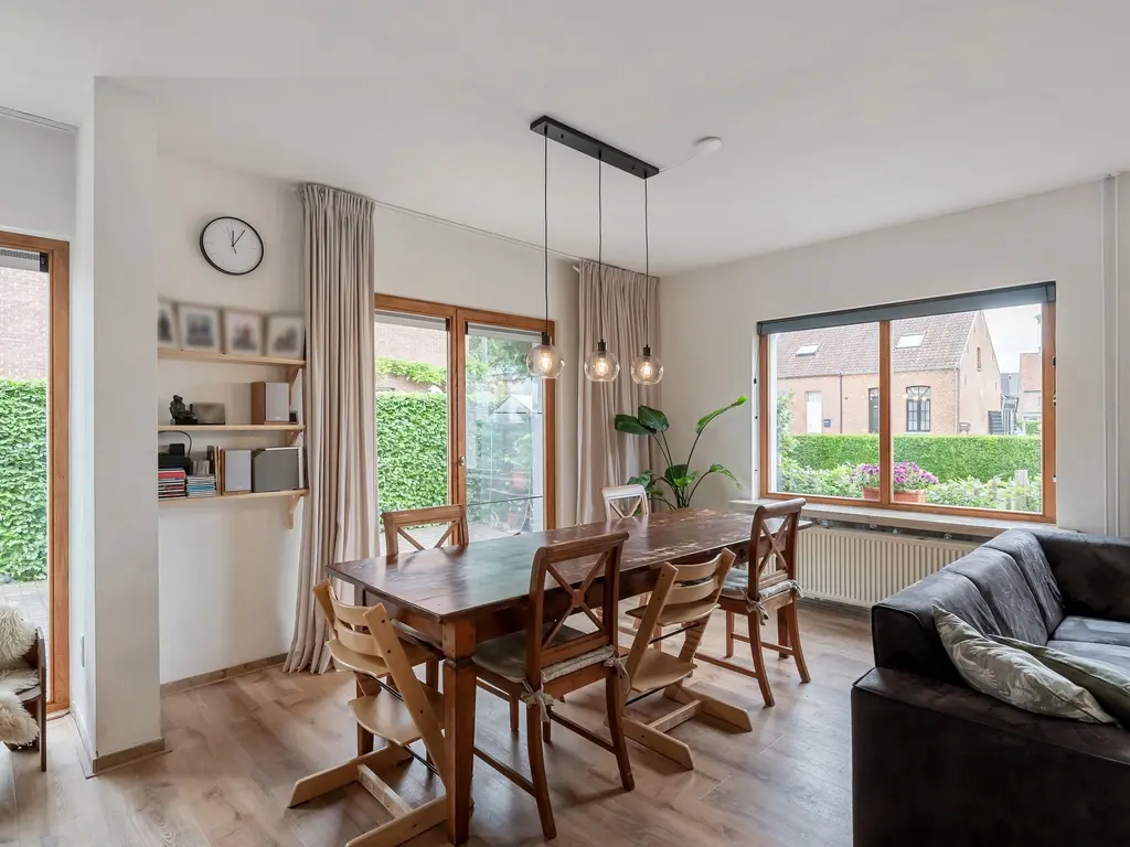 Steenweg op Ravels 183  , Oud-Turnhout