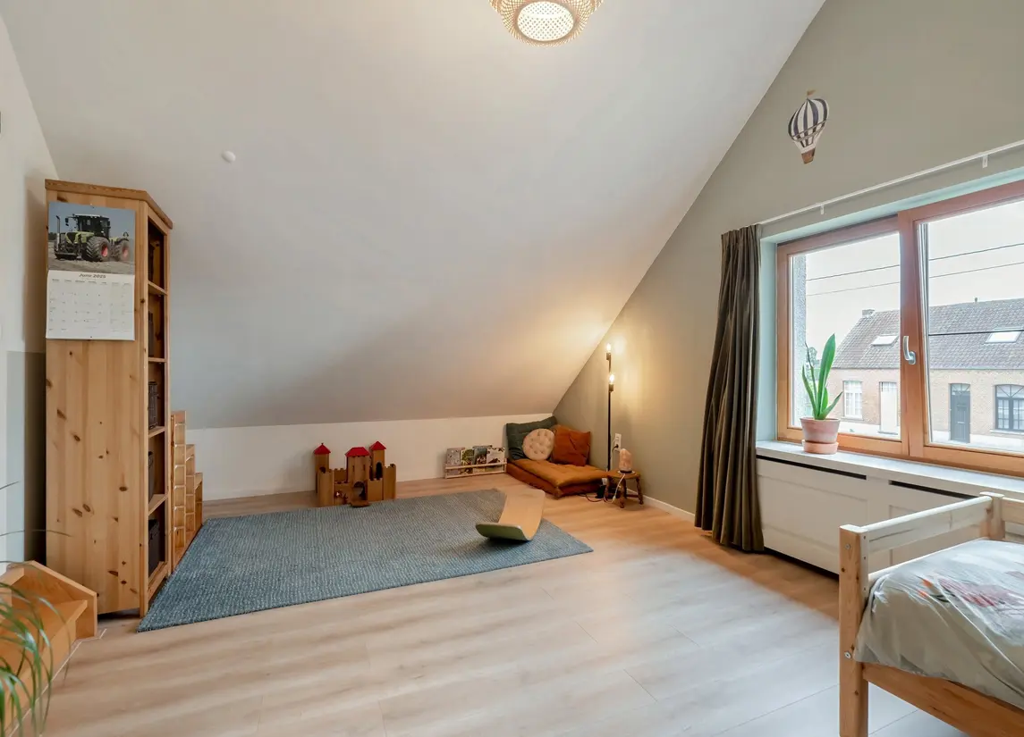 Steenweg op Ravels 183  