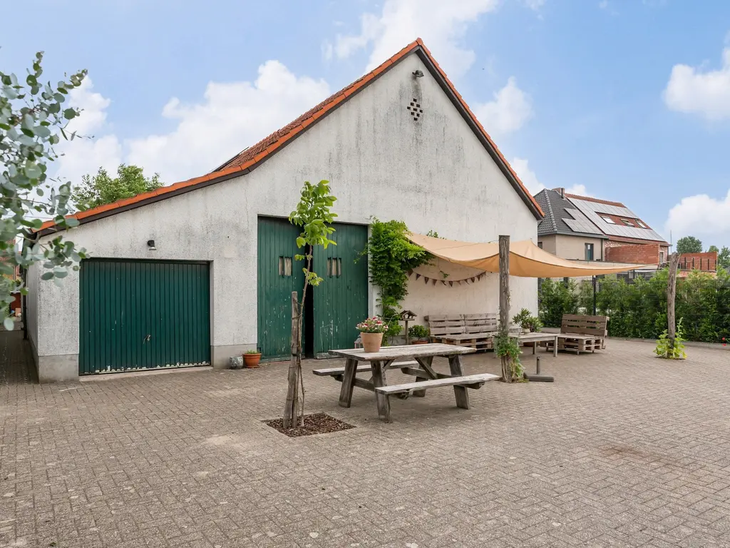 Steenweg op Ravels 183  , Oud-Turnhout