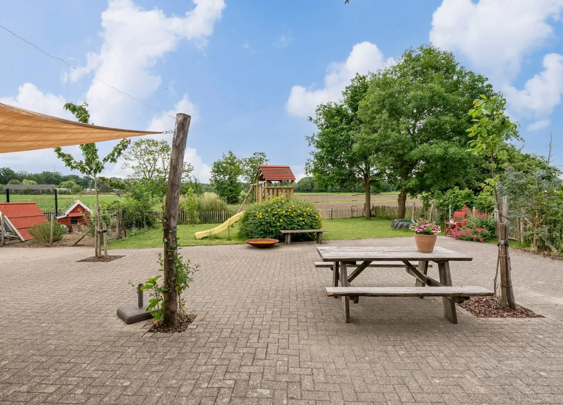 Steenweg op Ravels 183  