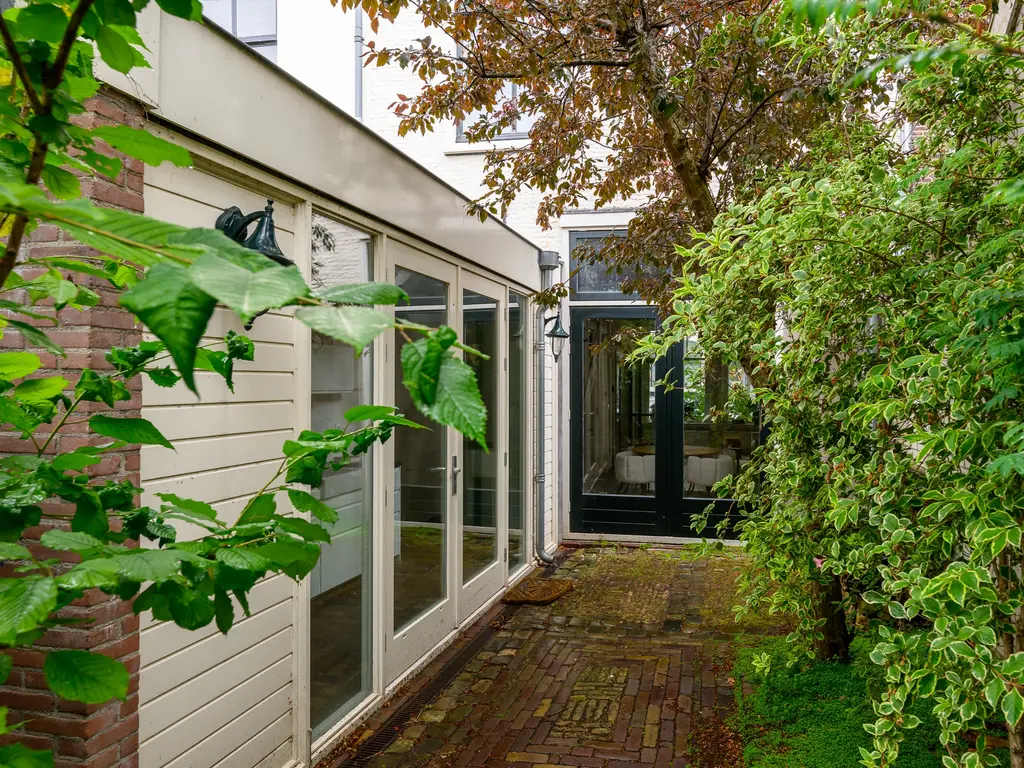 Levendaal 153, Leiden