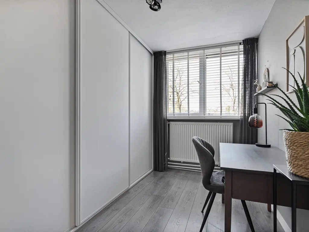 Eiberoord 10, Leiden