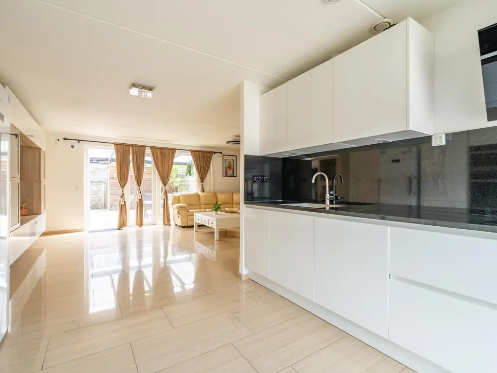 Hollandiastraat 36, Almere