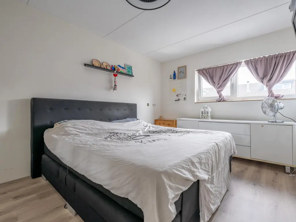 Hollandiastraat 36, Almere