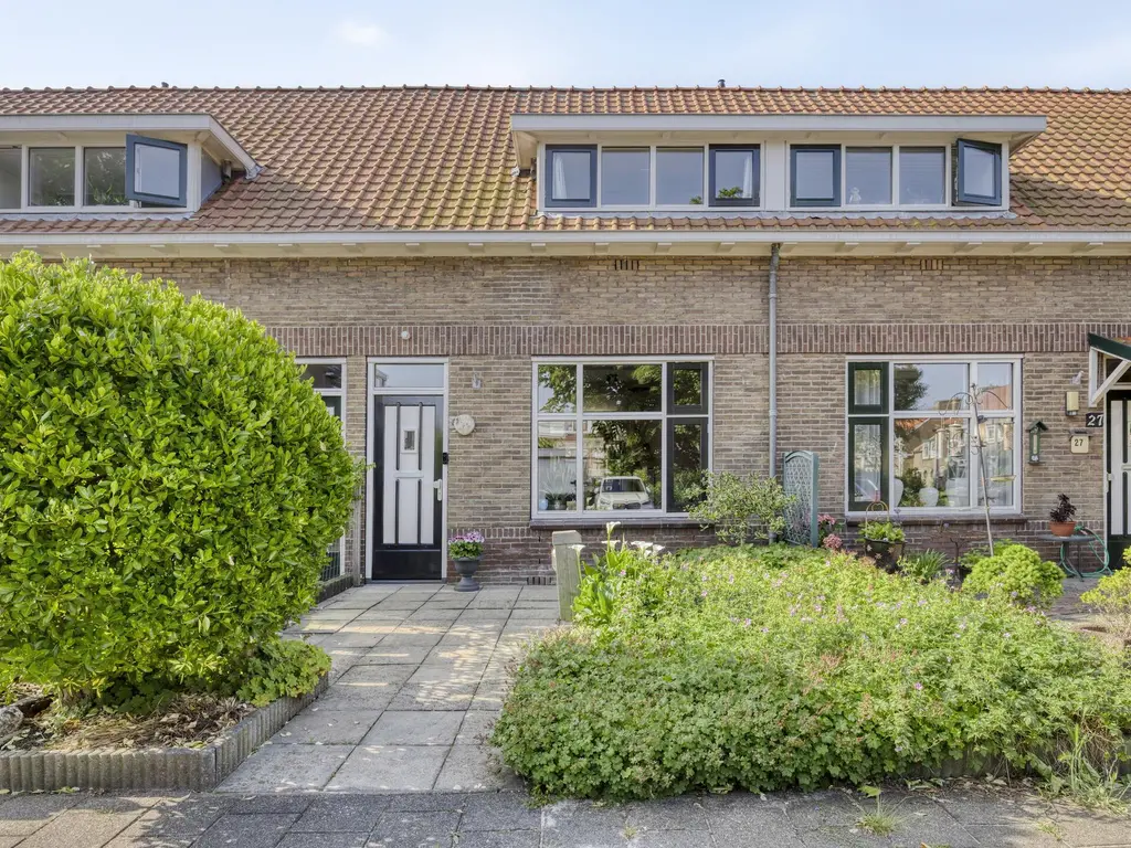 Westlandstraat 25, NAALDWIJK