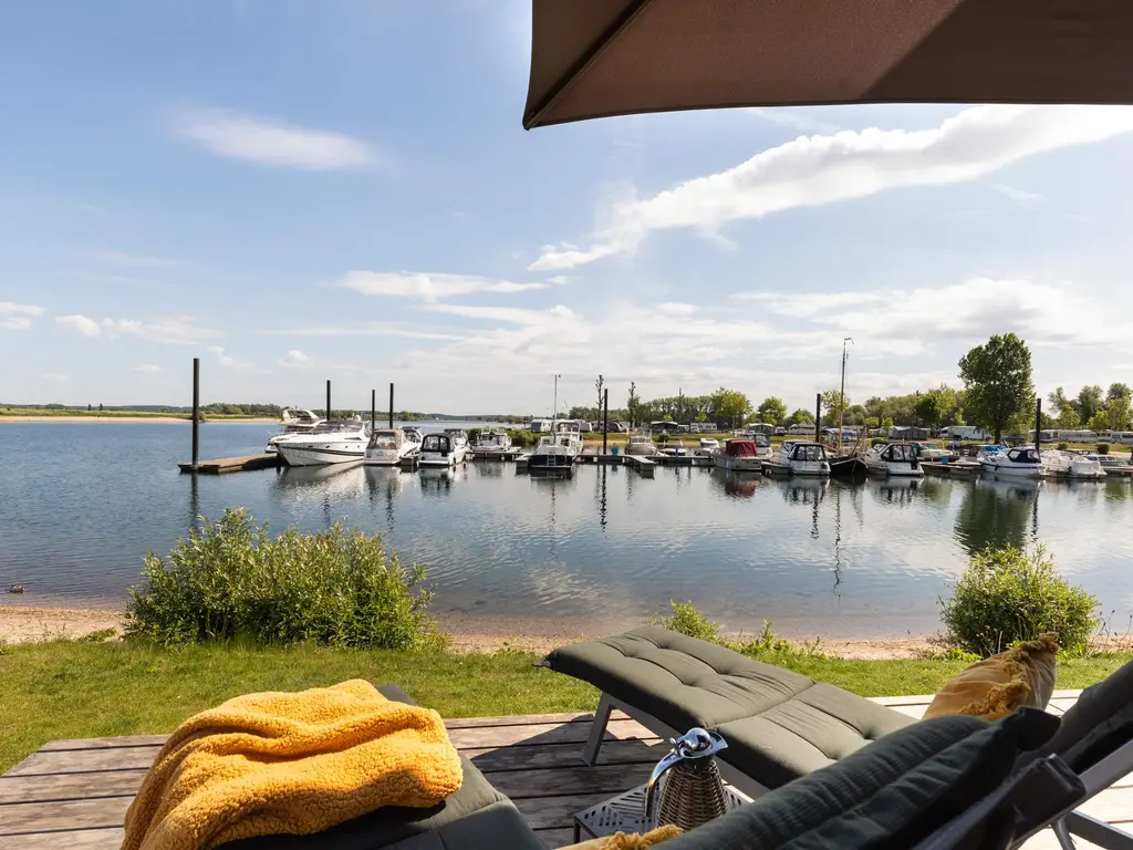 Rijnbandijk 36, MAURIK