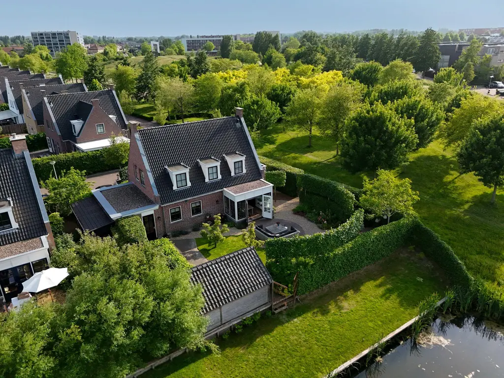 Bakkerspark 28, RHOON